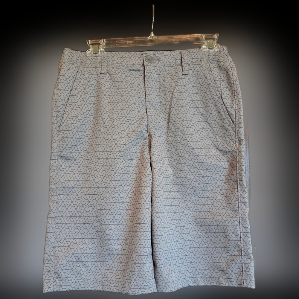 Under Armour Boy's Geometric Patterned Gray Shorts